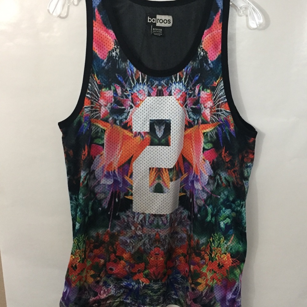 Barons athletic tank size M